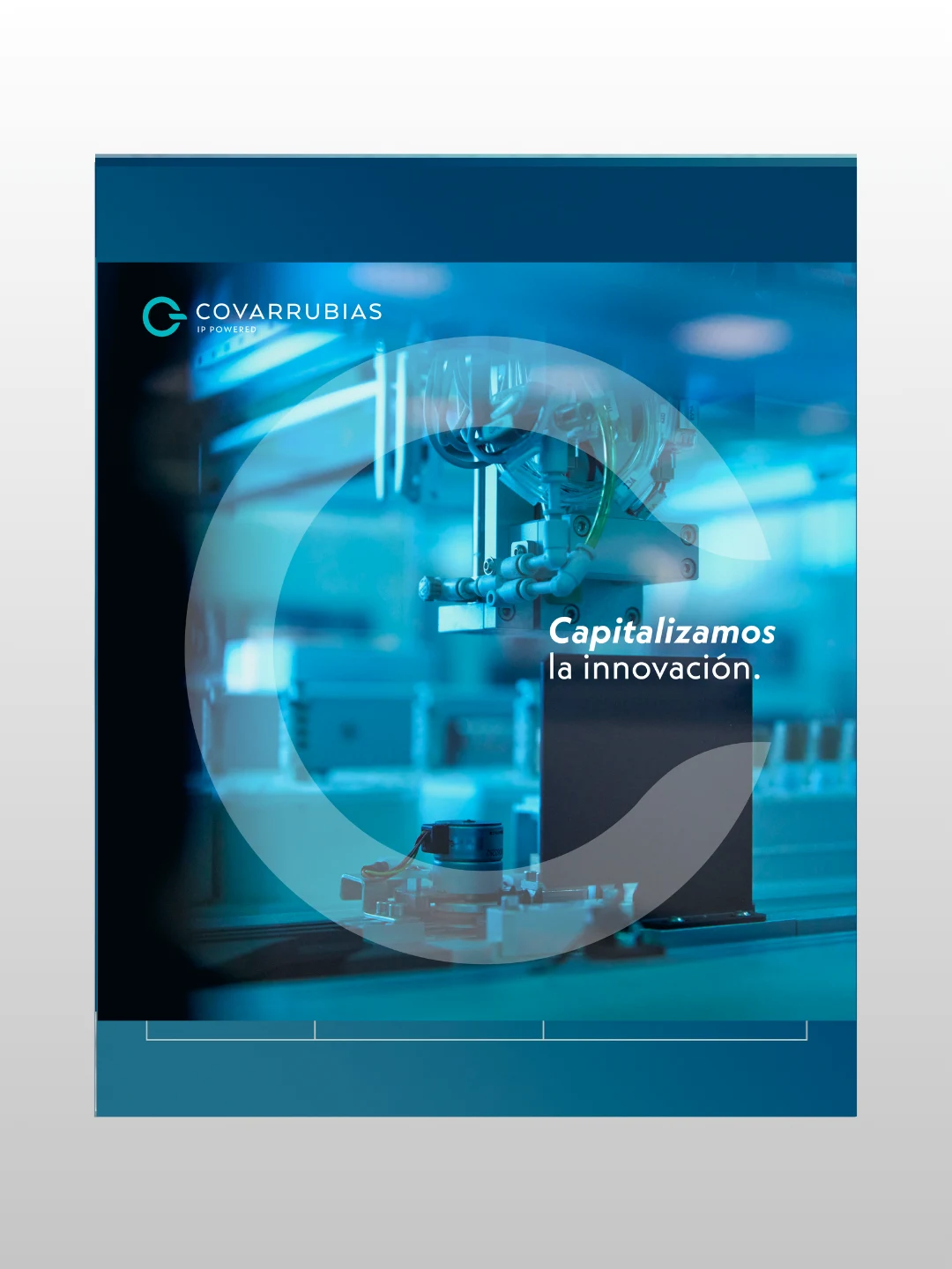 Portada de presentación con la frase Capitalizamos la innovación sobre una fotografía de laboratorio